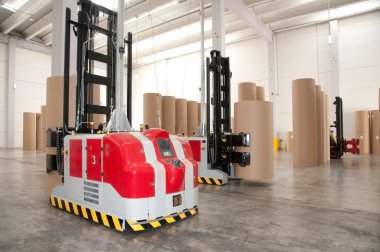 Robot forklift ile otomatik depo (kağıt)