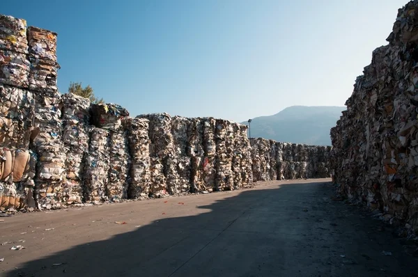 Papier- und Zellstofffabrik - Recyclingpapier — Stockfoto