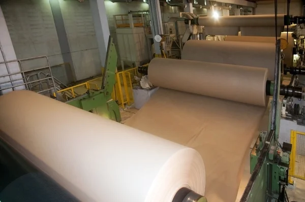 Fábrica de papel y celulosa - Fábrica, planta —  Fotos de Stock