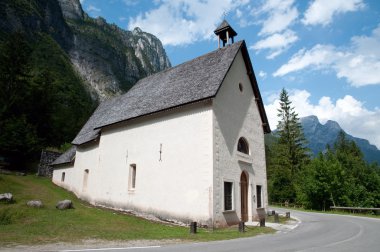 tipik İtalyan küçük kilise