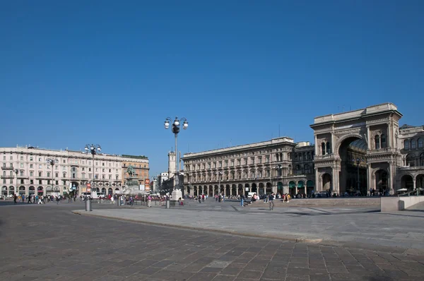 Dome square - Milan — Stock Photo, Image