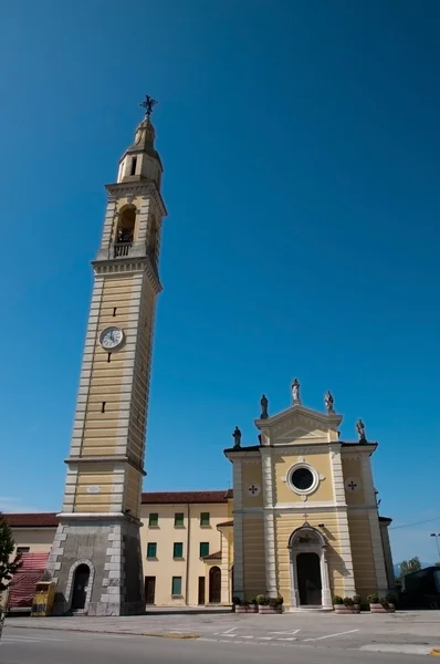 Igreja típica italiana — Fotografia de Stock
