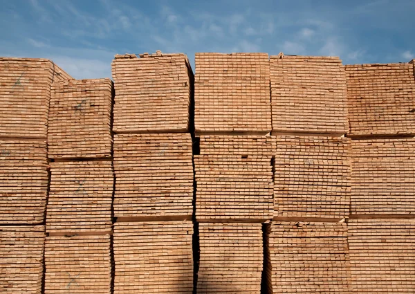Montón de tablones de madera (tableros ) — Foto de Stock