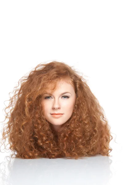 Hermosa mujer de pelo rojo —  Fotos de Stock