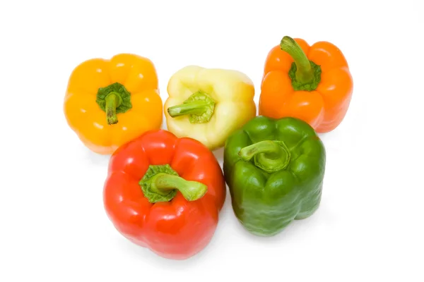 Verschillende gekleurde pepers — Stockfoto