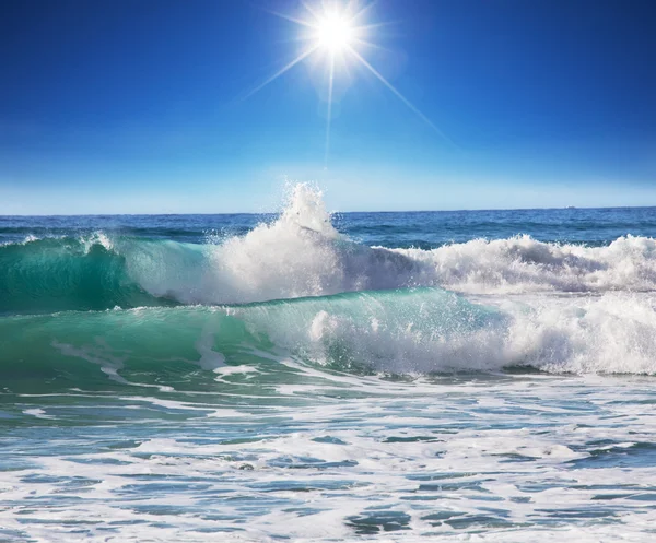 Хвиля на пляжі — стокове фото
