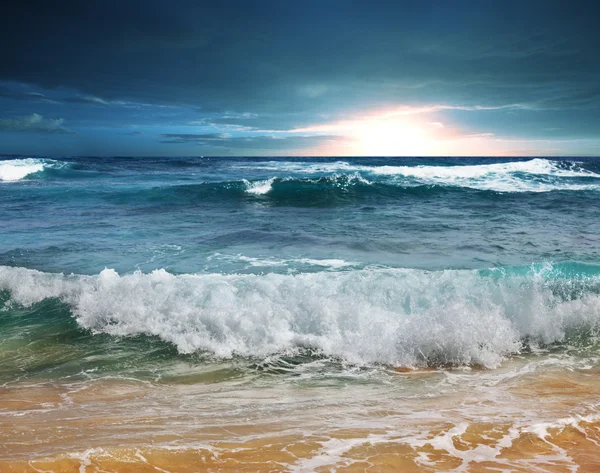 海洋在日落 — 图库照片