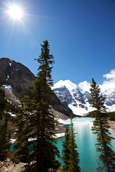 Canadian lake — Stock Photo, Image