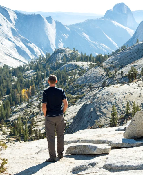 Wanderung im Yosemite — Stockfoto