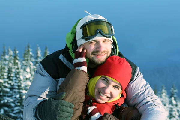 Couple skiers — Stock Photo, Image