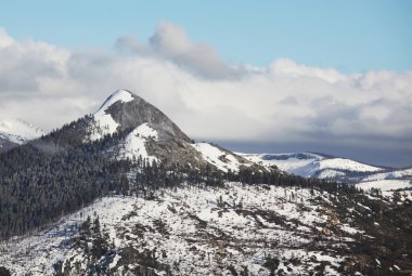 Yosemite dağlar