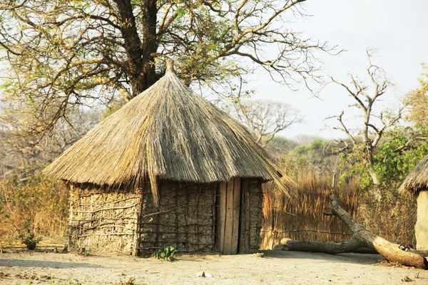 Afrikanische Hütte — Stockfoto