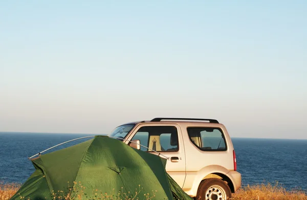 車とテント — ストック写真