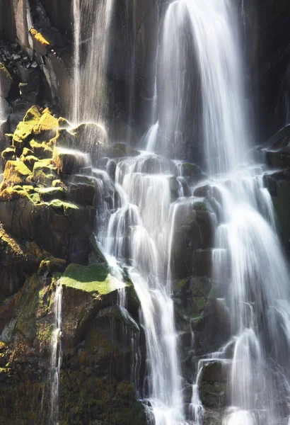 Cascata — Fotografia de Stock