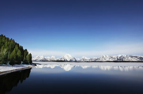 Ορεινή λίμνη — Φωτογραφία Αρχείου