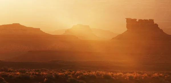 Mountains on sunset — Stock Photo, Image