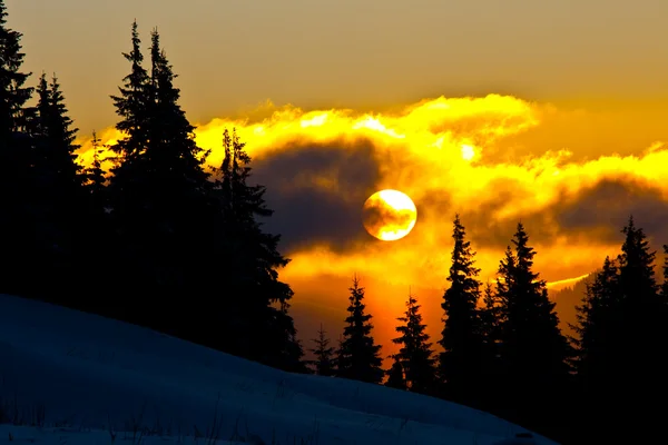 Montagne al tramonto — Foto Stock
