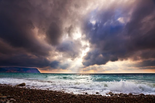 Море и облака — стоковое фото