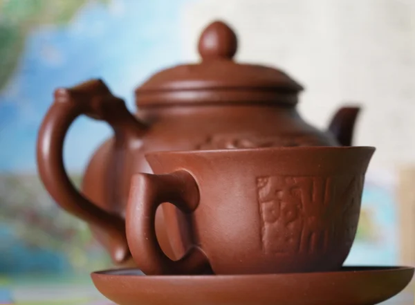 陶器のカップのお茶 — ストック写真
