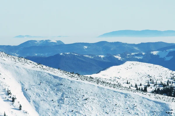 Winter mountains — Stock Photo, Image