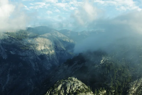 Montanhas Yosemite — Fotografia de Stock