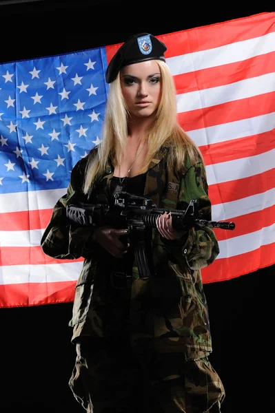 Sexy vojenská dívka — Stock fotografie
