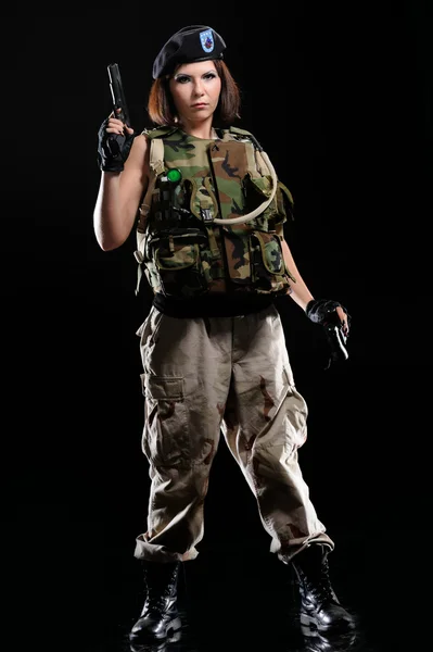 Сексуальна дівчина військових — стокове фото