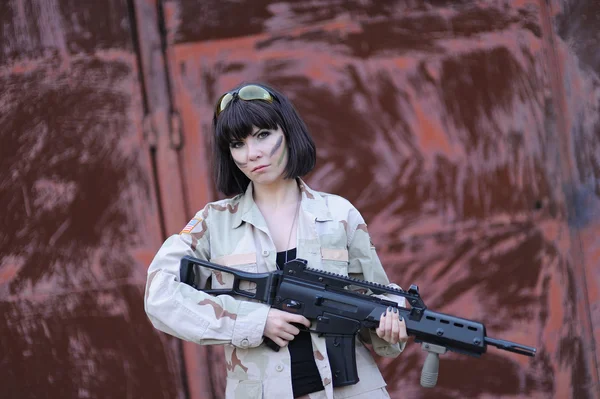 Сексуальна дівчина військових — стокове фото