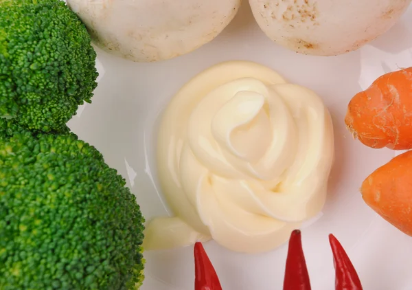 stock image Broccoli carrot musrooms pepper mayonnaise on the plate