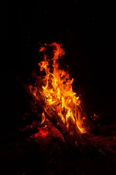 Brandend vuur — Stockfoto