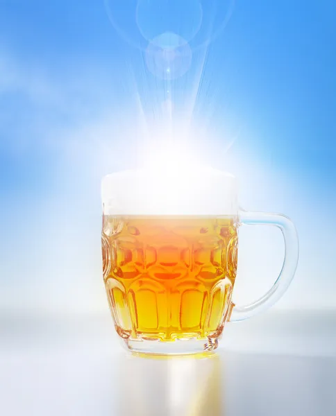 Ragyogó sör — Stock Fotó