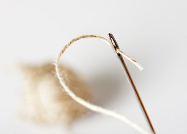 İplikli iğne