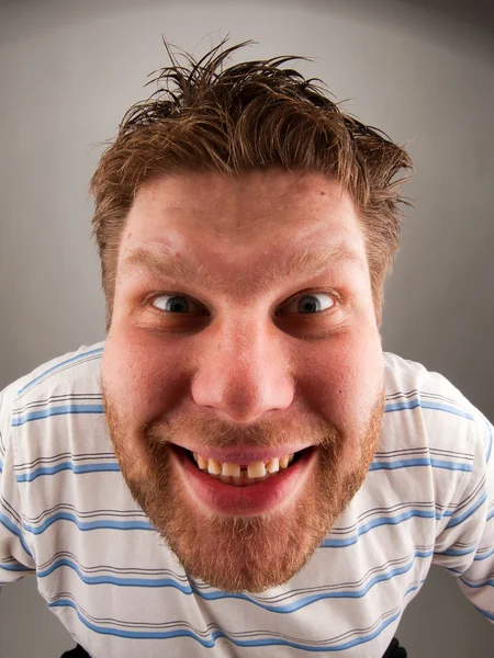 Retrato de un hombre extraño sonriente — Foto de Stock