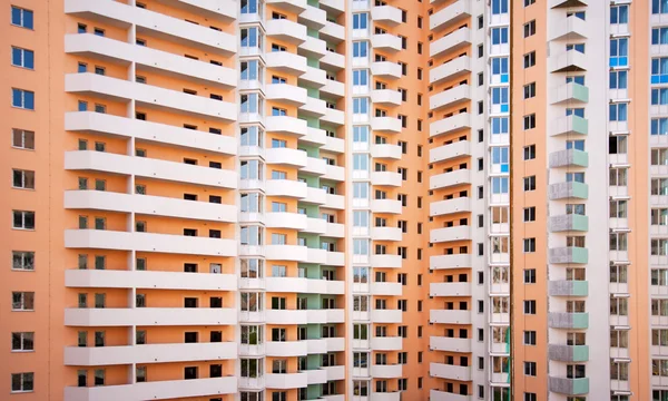 Gigante edifício multi-apartamentos — Fotografia de Stock