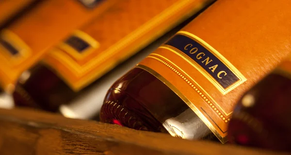 Botol cognac kaya — Stok Foto