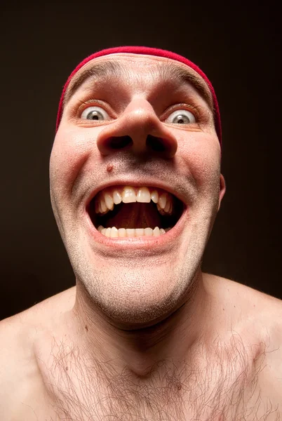 Portret szalony człowiek zaskoczony — Zdjęcie stockowe