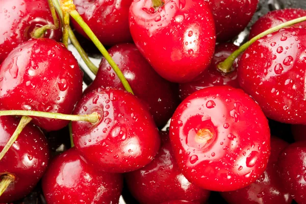 Heap of wet sweet berries — Stock Photo, Image
