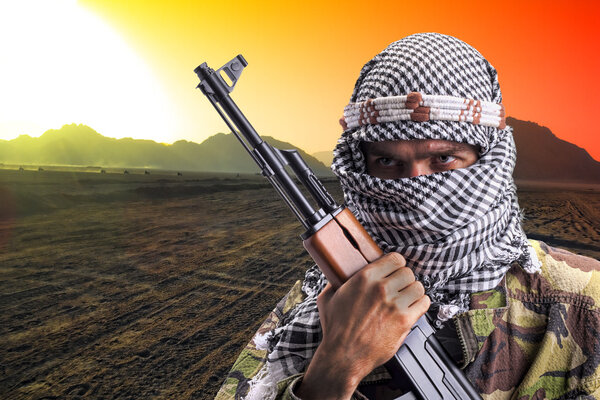 Серьёзный человек с Ближнего Востока
