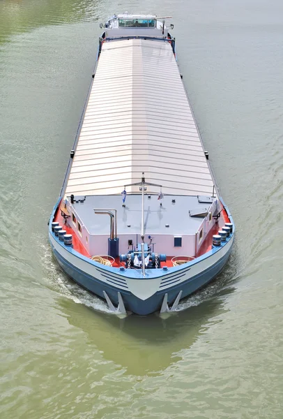Transporte por barcaza fluvial — Foto de Stock