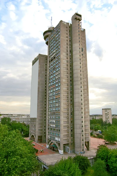 Edificio en Belgrado - puerta occidental de la ciudad — Stok fotoğraf