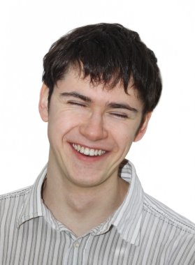 mutlu bir genç gülümseyen adam portresi