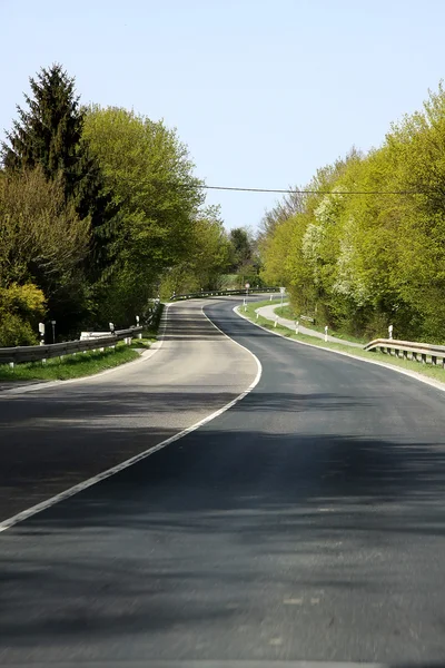 Estrada, estrada de montanha vazia — Fotografia de Stock