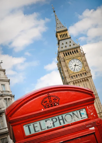 Cabine telefónica vermelha e Big Ben — Fotografia de Stock