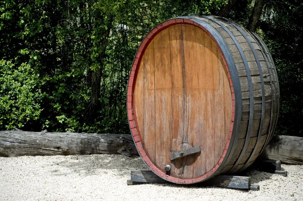 Velho barril de vinho — Fotografia de Stock