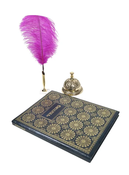 Livre d'or avec stylo à plumes et service Bell — Photo