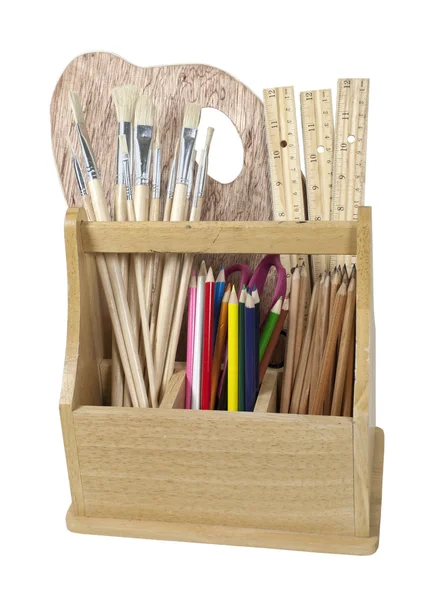 Dřevěné umění box s kartáčky a tužky — Stock fotografie