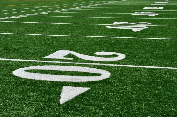 20 Yard Line en el campo de fútbol americano — Foto de Stock
