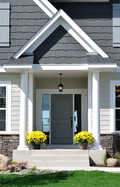 Front Entrance of a Residential Home — Stock Photo, Image