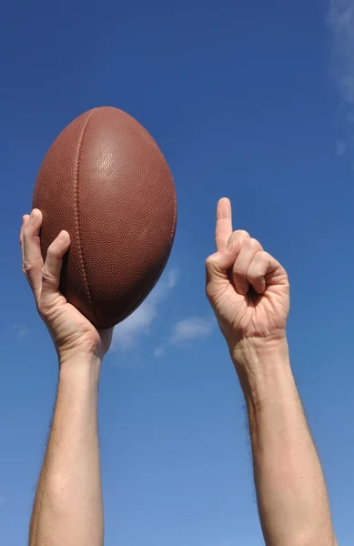 Hráč amerického fotbalu slaví touchdown — Stock fotografie