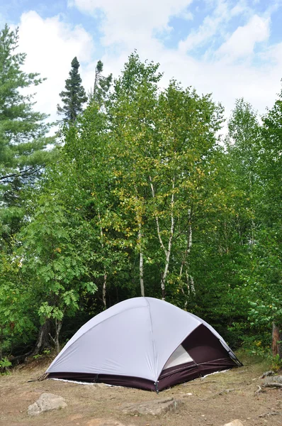 Tent at Campsite in the Wilderness — Stock Photo, Image